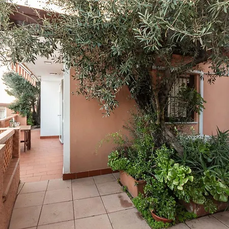 C22 Beachfront - Bath, Pool, Private Beach, Parking Free *